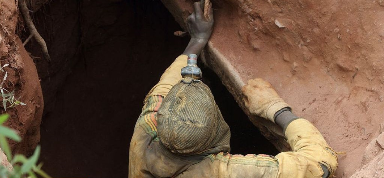 11 illegal miners die in Mozambique 1