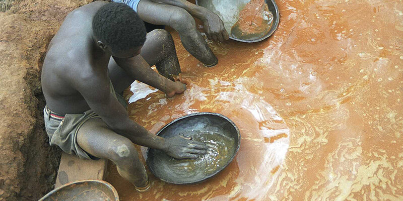 Zimbabwe bans use of mercury in mining 8