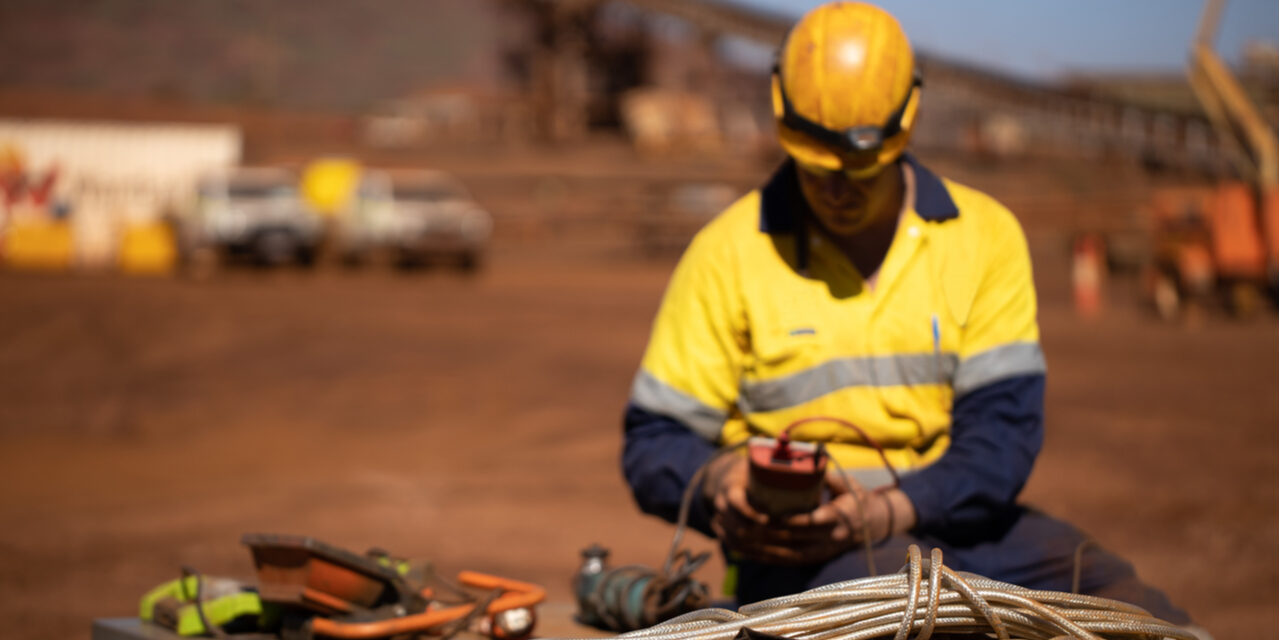 Wearable Technology: Impact of Wearable Tech in mining 1