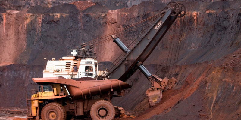 Iron ore price down as Chinese imports fall 10