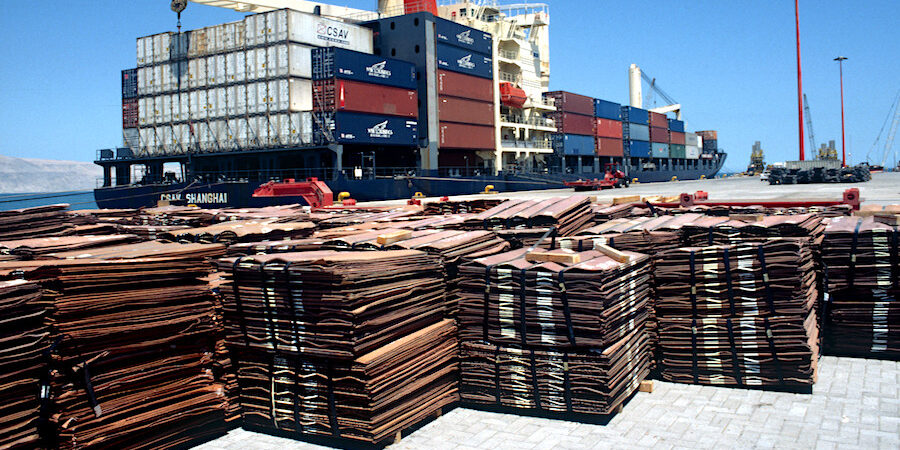 Copper price down as Chinese imports fall 1