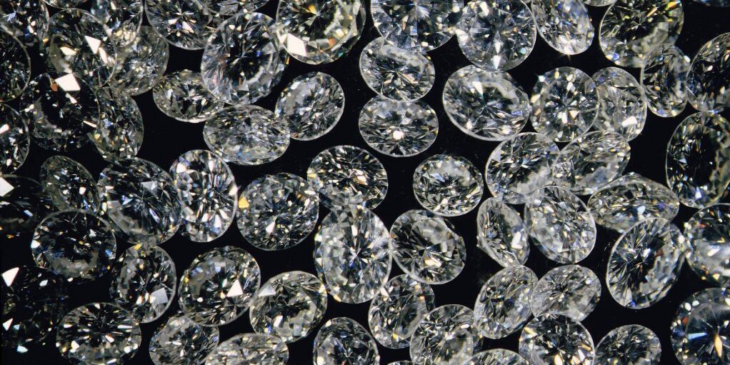 MIBA's Appalling collapse in diamond production, from 10 million carats in 1990 to around 40,000 carats in 2020 1