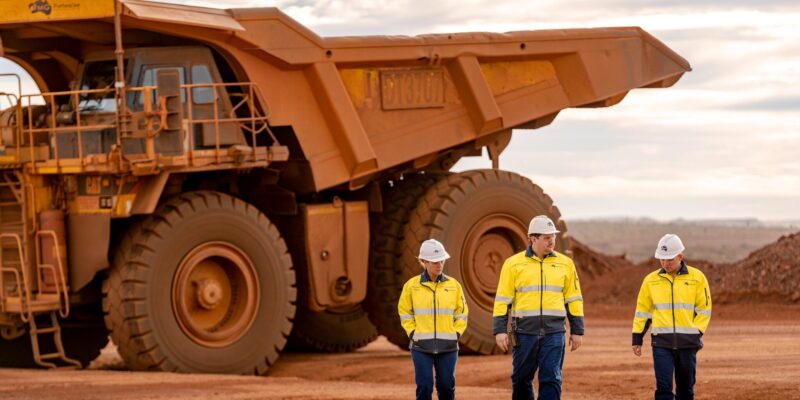 Australia's big miners race to deploy emissions-free trucks 1