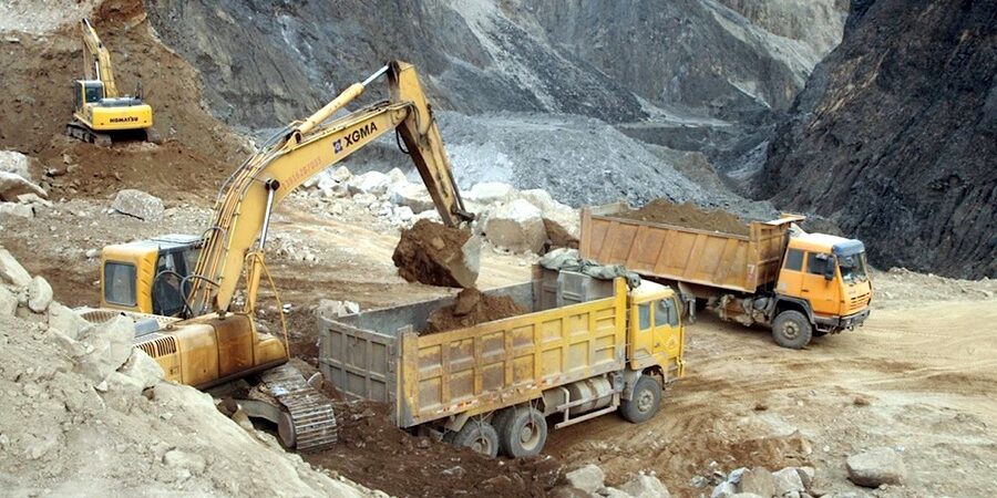 Beijing promises severe sanctions to Chinese companies involved in illegal mining activities in DRC 1