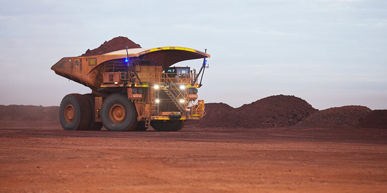 Fortescue reports rise in shipments but flags labour shortage 1