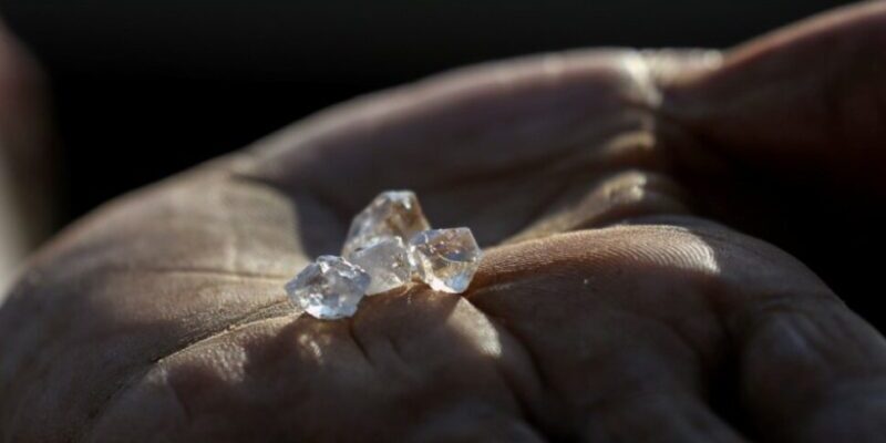 DRC: Former Kasai Governor Accused of Diamond Smuggling 1