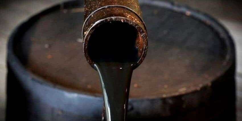 World: War in Ukraine,barrel of oil goes from 104 to 113.02 USD in one week on the international market 1