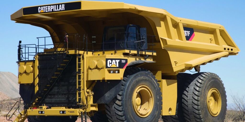 Caterpillar suspends Russian manufacturing 1