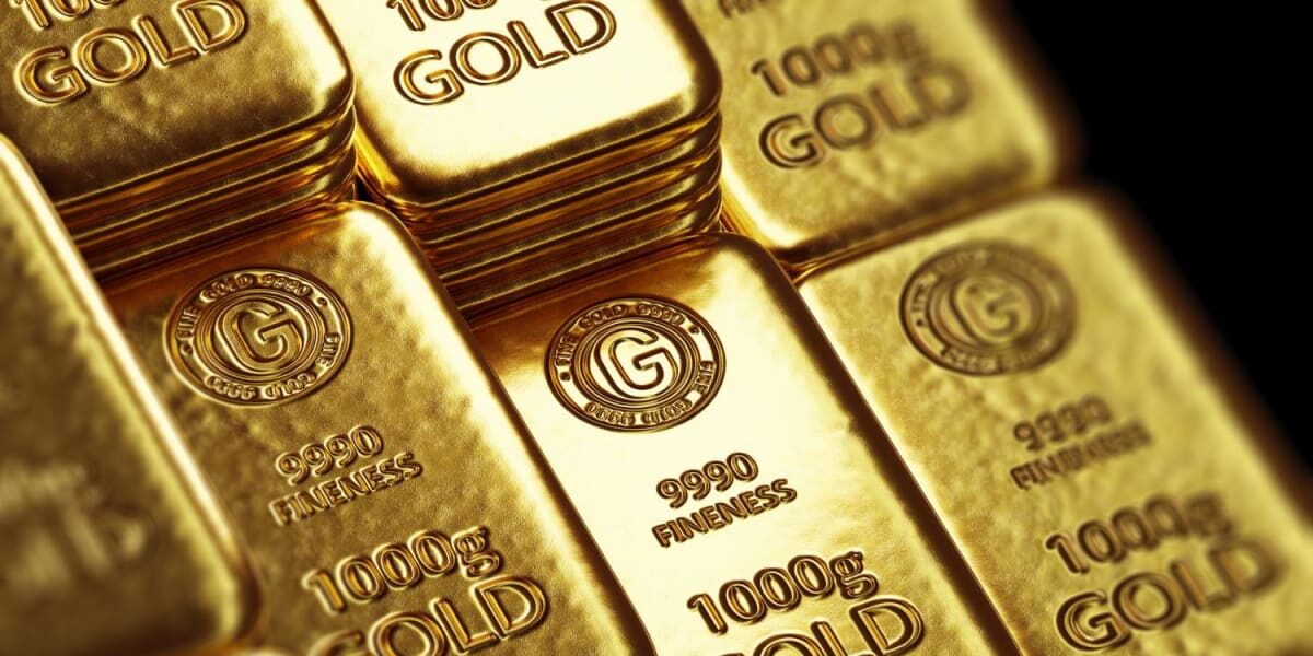 Gold price moves higher as safe haven demand stays strong 1