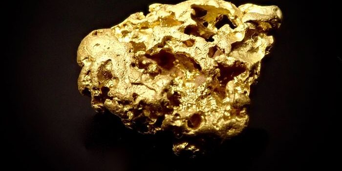 Gold’s haven appeal burnished by drumbeat of growth warnings 1