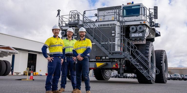 Liebherr launches green fleet plan with Fortescue, WAE 1