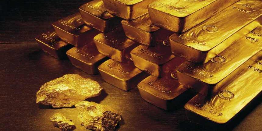 Gold price sinks below $1,700 ahead of key central bank meetings 1