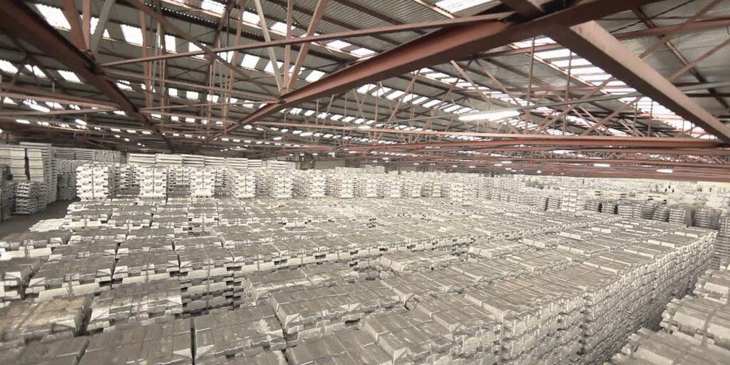 London Metal Exchange Ends Chaotic Year With Metal Stockpiles Perilously Low 1