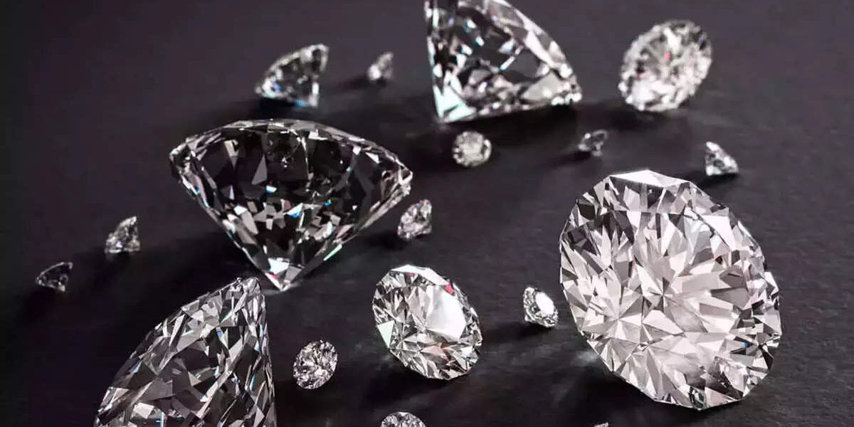 Diamond trade. Много бриллиантов. Блеск бриллианта. Искусственные Алмазы фото.