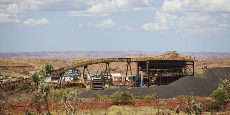 Fortescue to build new 40 million tpa iron ore mine 1