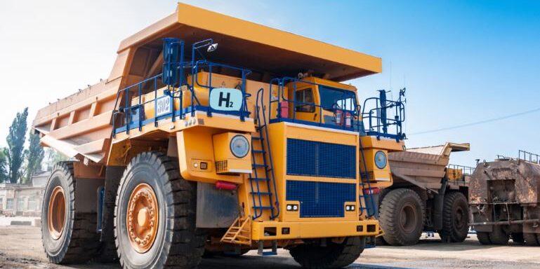 Komatsu and General Motors to co-develop hydrogen fuel cell module for 930E mining truck 1