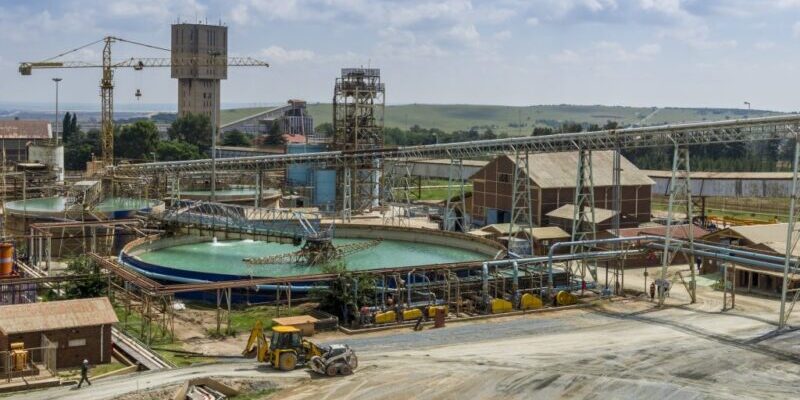 Sibanye-Stillwater restructure puts more than 4,000 jobs on the line 1