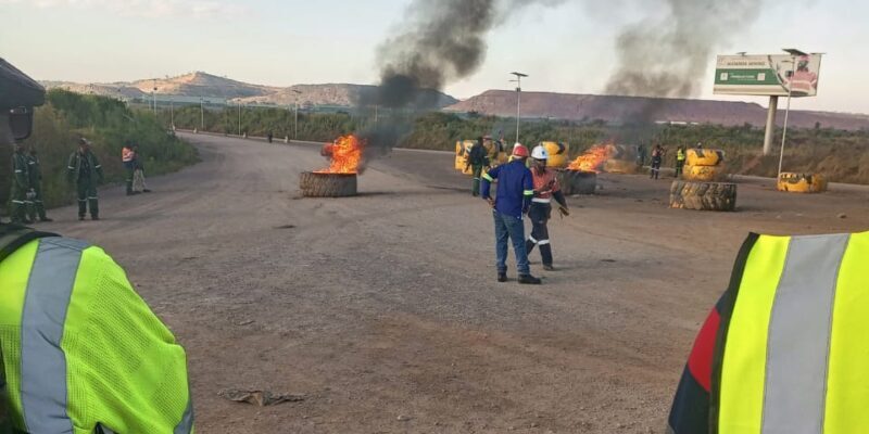 Workers at Mutanda Mining Stage Strike for Improved Social Conditions 1