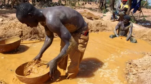 Zambia Army Cracks Down on Illegal Mining Operations in Mapatizya 3