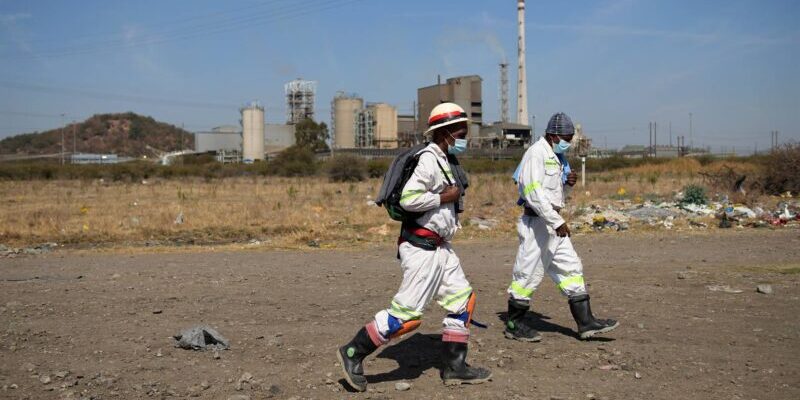 Sibanye-Stillwater Resolves Illegal Sit-In at Kroondal Mine, Plans Employee Engagement 1