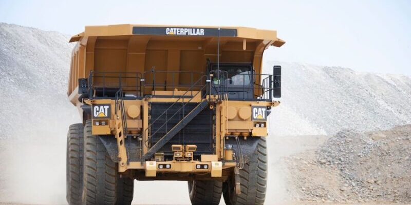 Caterpillar shares fall most in 3 months on lower sales outlook 1