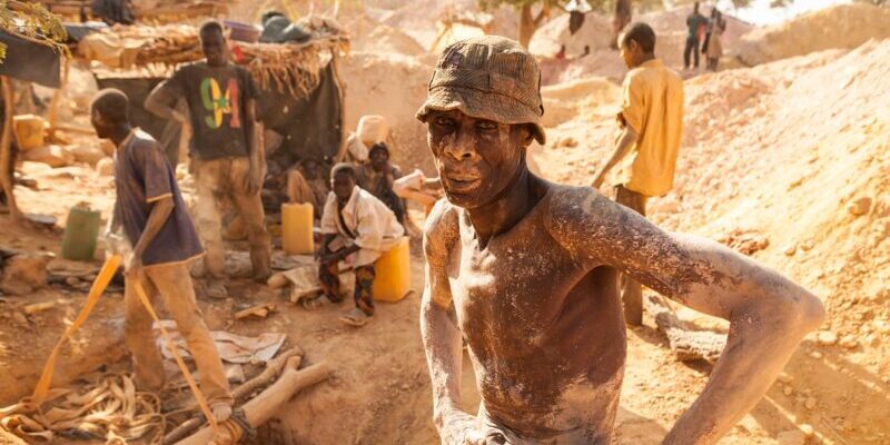 DRC Govt Moves to Curb Illegal Artisanal Mining at Key Glencore Sites 9