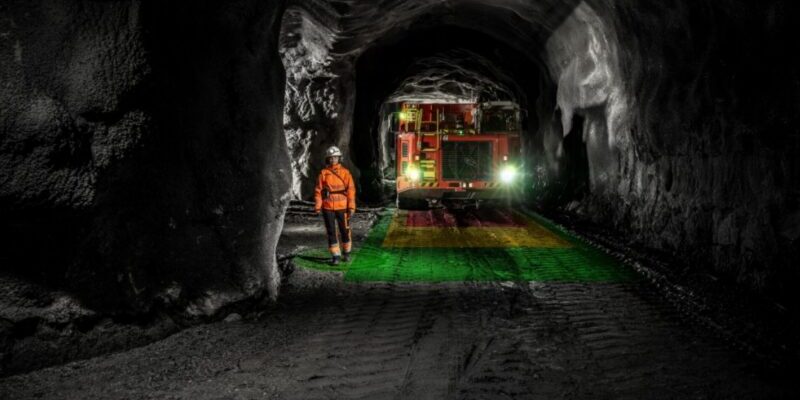 Sandvik, Glencore expand partnership to include Newtrax collision-avoidance technology 9