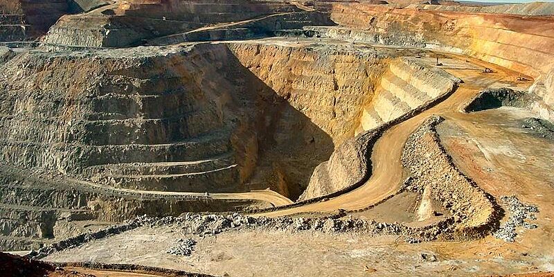 Teck Resources Lowers Output Forecast at Chile Copper Mine Amid Operational Setbacks 1