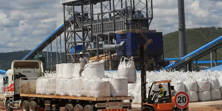 Zimbabwe’s Kuvimba to Construct $270M Lithium Concentrator with Chinese Partners in 2025 1