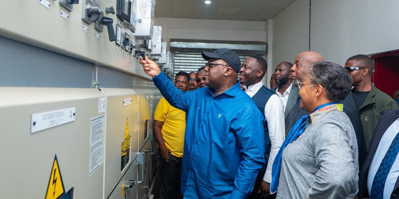 Tshisekedi inspects the distribution network of the Kakobola hydroelectric power plant 1