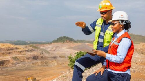 Ecuador Seals $1.7 Billion Mining Deal with China’s CMOC Group to Advance Major Gold Project