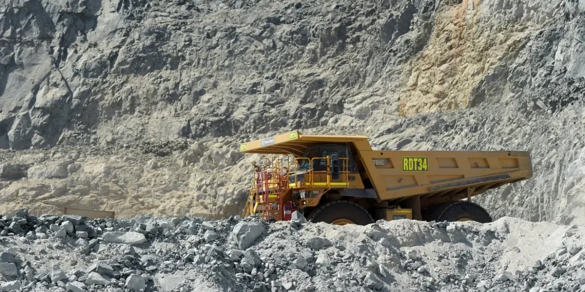 Zimbabwe Maintains 2027 Lithium Export Ban Despite Industry Processing Challenges 1