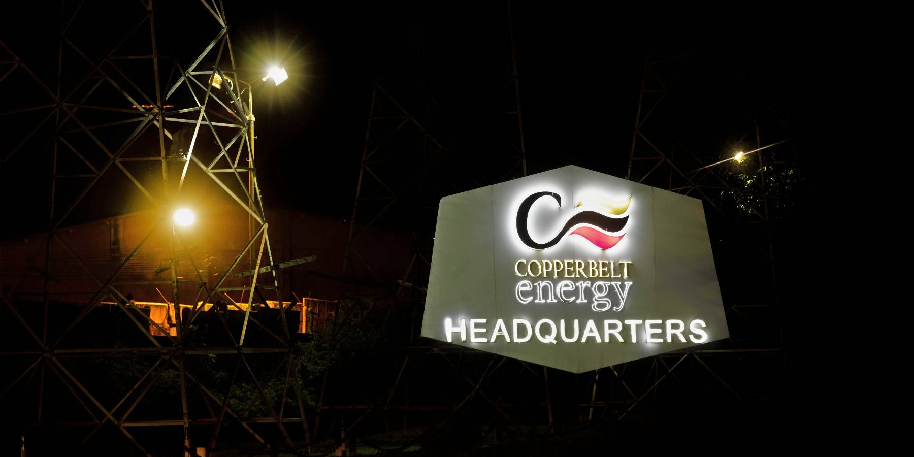 CEC Chief Owen Silavwe Wins Energy Transformation Leadership Award 1